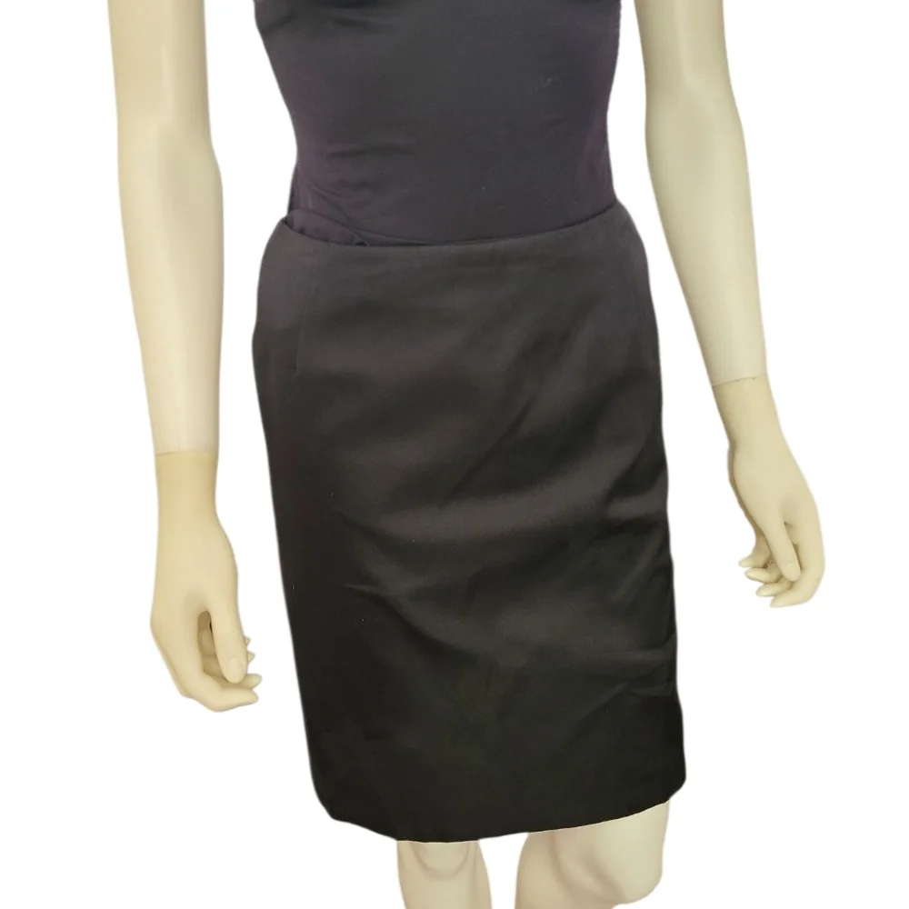 David Meister Very Chic Silk Satin Skirt